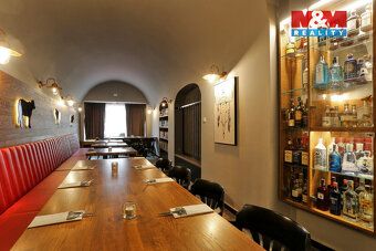Nabízíme k prodeji exkluzivní budovu v centru Olomouce, na v