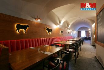 Nabízíme k prodeji exkluzivní budovu v centru Olomouce, na v