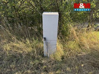 Nabízíme k prodeji atraktivní pozemek k bydlení na okraji ob