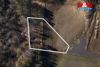 For sale land plot of 1187 m² (of which arable land 909 m²) in a quiet part of Líšt'any…