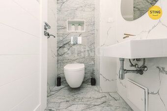 Nabízíme velmi pěkný byt 3+kk (77 m2) s balkónem (5 m2) v sa