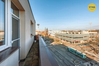 Nabízíme velmi pěkný byt 3+kk (77 m2) s balkónem (5 m2) v sa