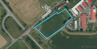 Komerční pozemky na prodej o rozloze 16 000 m2. Jedná se o p