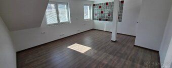 💎 NOVÝ MEZONET 3+kk, 96 m² + ZAHRADA – První nájemce Text in