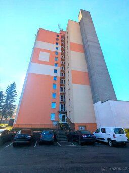 Nabízíme k pronájmu byt o dispozici 2+1 s lodžií a výměře 49