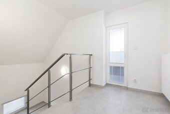 We offer for sale a completely renovated family house 4+ kk