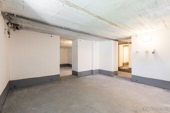 We offer for sale a completely renovated family house 4+ kk