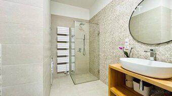 Looking for stylish housing where you can move in right away and feel good?