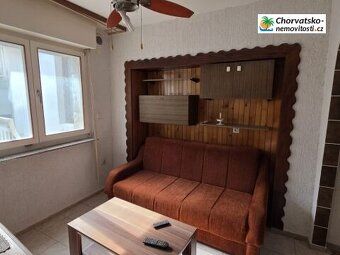 ROHOVÝ DŮM 70M2 S VÝHLEDEM NA MOŘE – JABLANAC, KLIDNÁ LOKALI