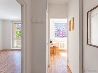Nabízíme k pronájmu bytovou jednotku 1+1 o celkové výměře 35