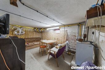 Looking for a house big enough to fit lots of people?