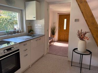 Prodám stavební pozemek o výměře 349m2 určený ke stavbě rodi