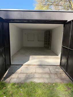 Dobrý den, nabízím k prodeji garáž o velikosti 24 m² v Orlov