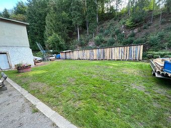 Nabízím k pronájmu 2kk o výměře 41m2 ve zděném domě se zahra