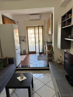 Nabízíme k prodeji světlý a útulný apartmán, který je ideáln