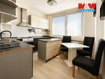 Nabízím k pronájmu byt 2+1 o užitné ploše 41 m² v panelovém 