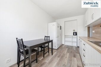 Nabízíme k prodeji byt 2+1 s balkonem v klidné a žádané část
