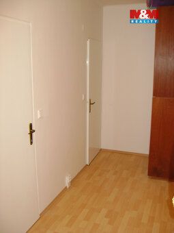 We offer for sale a spacious cooperative apartment 1+1 with balcony of
