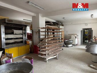 Nabízíme k prodeji dům se zahradou o celkové výměře 1 055 m²