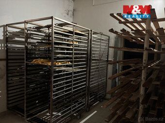 Nabízíme k prodeji dům se zahradou o celkové výměře 1 055 m²