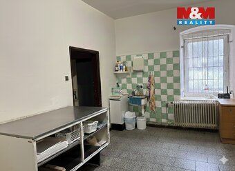 Nabízíme k prodeji dům se zahradou o celkové výměře 1 055 m²