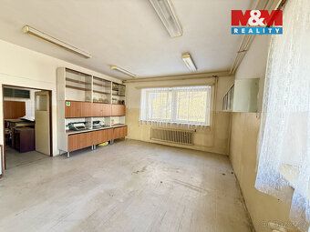 Nabízíme k prodeji jedinečný výrobní objekt v Kosteleci nad 
