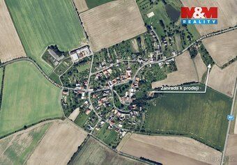 We offer for sale a garden of 901 m² located in a quiet part of the village of Bezuchov.