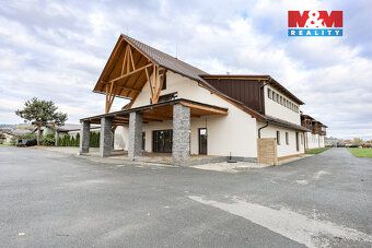Nabízíme k prodeji výjimečný penzion v klidné části obce Zvo