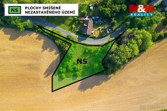 We offer for purchase a set of 4 plots totaling 2833 sqm in the cadastral area of Drevcice.