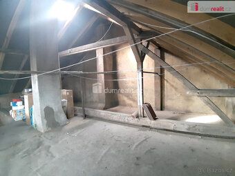 + odměna RK. Vyčleněná zahrada, 2x byt 2+kk, 1x nebytovka a 