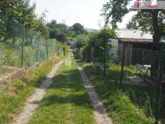 For sale cottage 16 m² with land 371 m² in village Svinarov.