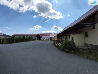 Rent + utilities 1,000 CZK. Negotiable price., Rent of warehouse space 410 m² in Červeněves…