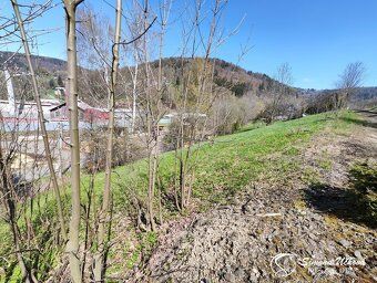 Oferujemy na sprzedaż ogród / łąkę o łącznej powierzchni 1.237 m2 
