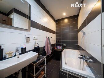 I am offering for sale a beautiful apartment of 3+1 in a quiet part of