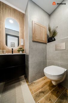 We exclusively offer for sale a modernly renovated 2+1 apartment