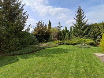 Продаж будинку 152 м², ділянка 800 м² Шукаєте сучасне та спокійне житло в межах Праги?