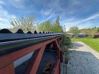 I am offering for sale a wooden pergola measuring 3.4 x 5.8 m.