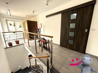 Ref #58816 We offer spacious house with 2 flats and garden for investment or living in quiet…