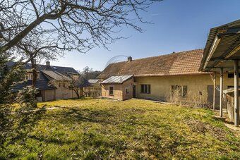 Looking for a peaceful nature property on the edge of the forest yet only an hour away from Prague?