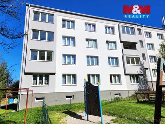 Nabízíme k prodeji prostorný byt 2+1 s lodžií o výměře 61 m2