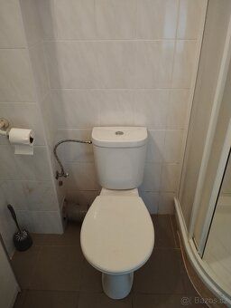 I offer for rent an apartment 1+KK of 60 m² in the ground floor of a family house in a quiet…