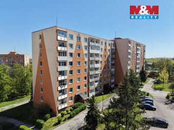 Prodej bytu 4+1 o výměře 79 m² v panelovém domě na sídlišti 