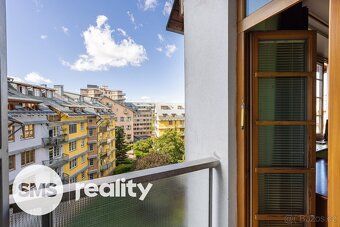 We offer for long-term rent a bright and very spacious maisonette apartment of 3+1 layout and…