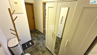 + zálohy na energie a služby 3.000,-Kč/měsíc + elektřina a i