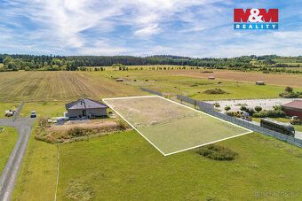 We offer for sale an attractive residential plot of land with an area of 27
