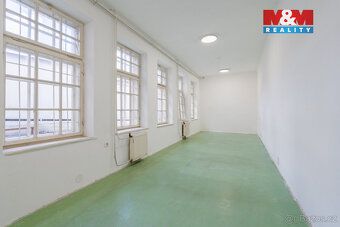Unique rental opportunity in the heart of Pocátky!