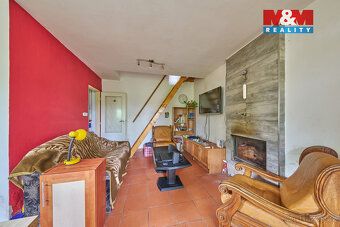 Come live or earn passively in Police! We offer for sale a spacious family house in a quiet…