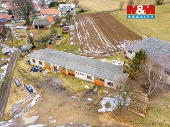 We offer for sale commercial land of 1810 m² in a quiet area