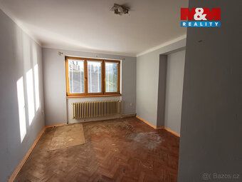 We offer for sale a spacious 2 bedroom apartment of usable area 69 sqm, located in a quiet part of Klatovy.