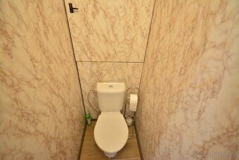 We offer for long-term rent an apartment unit with layout 2
